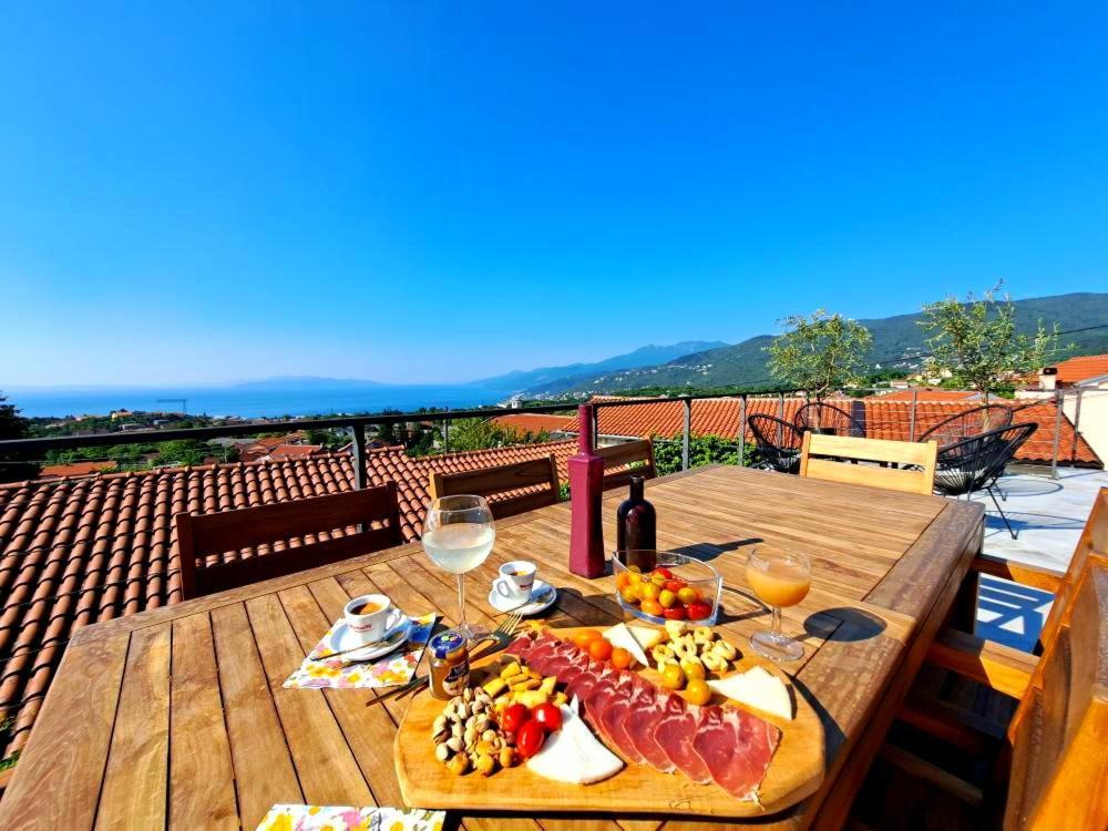 Holiday Home Fiori Кастав Экстерьер фото