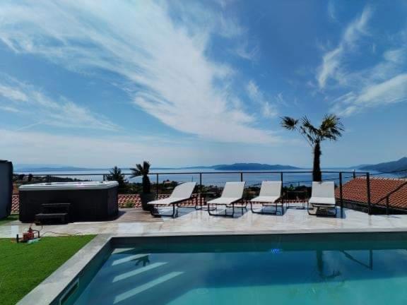 Holiday Home Fiori Кастав Экстерьер фото