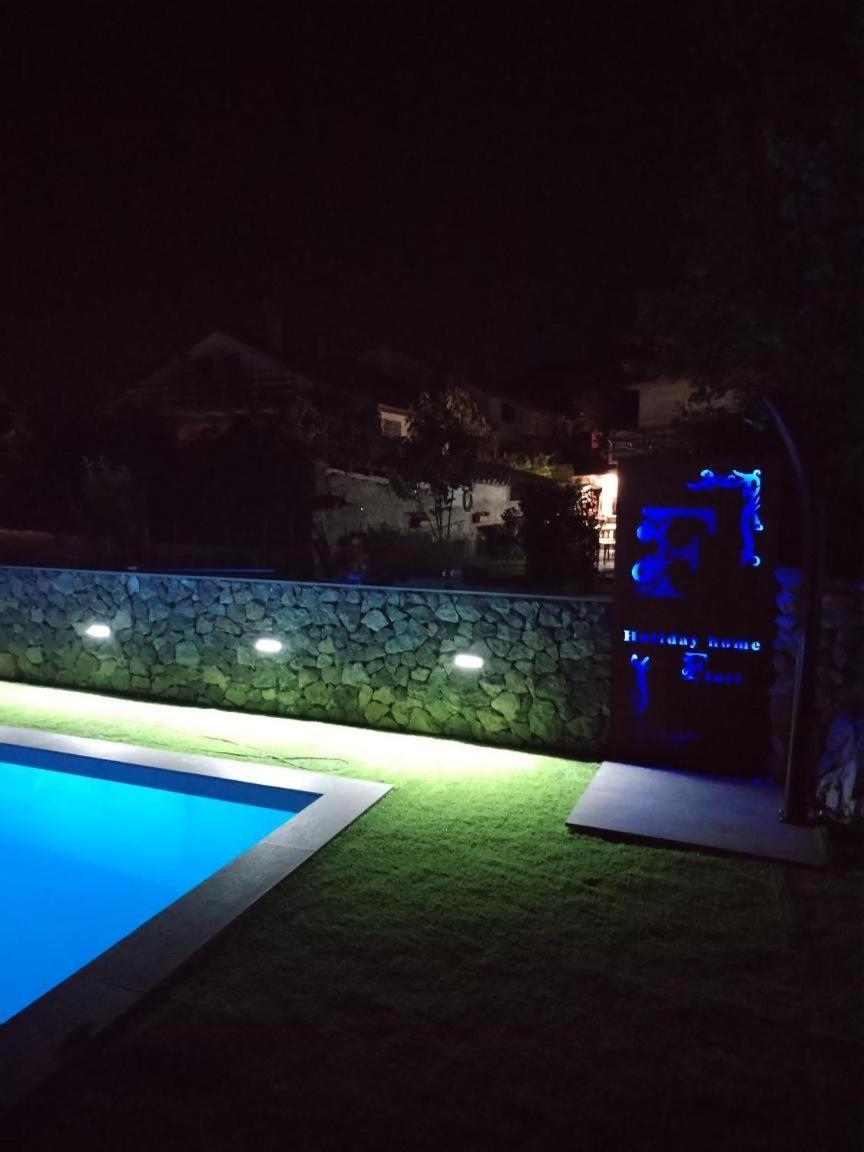 Holiday Home Fiori Кастав Экстерьер фото