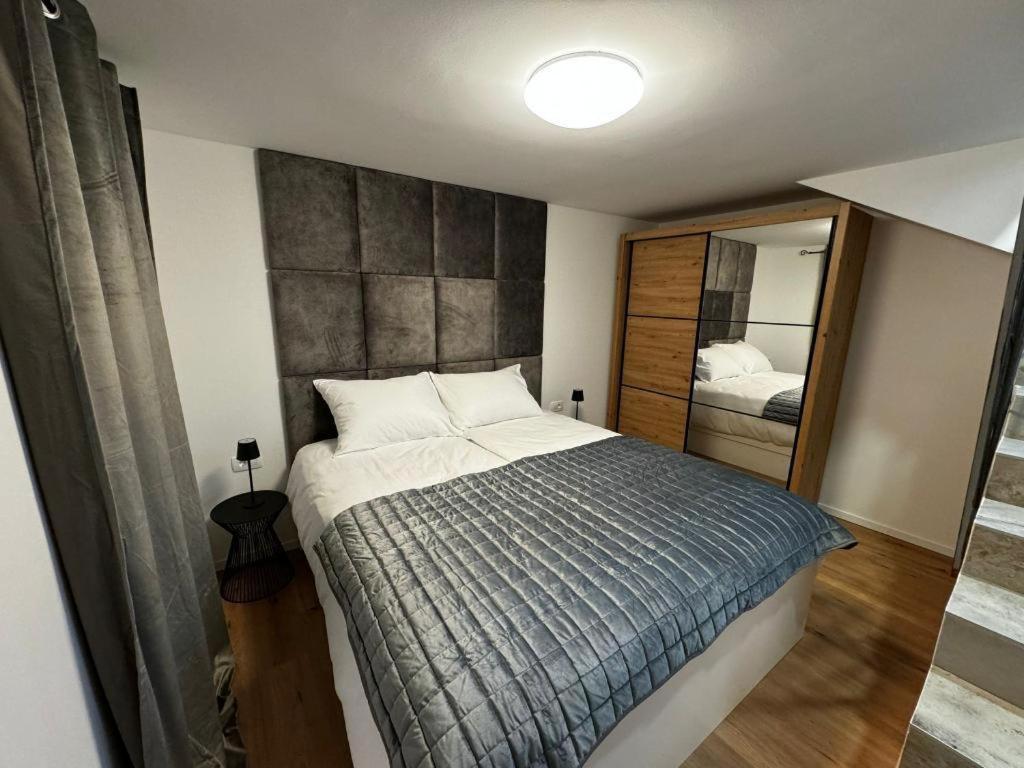 Holiday Home Fiori Кастав Экстерьер фото