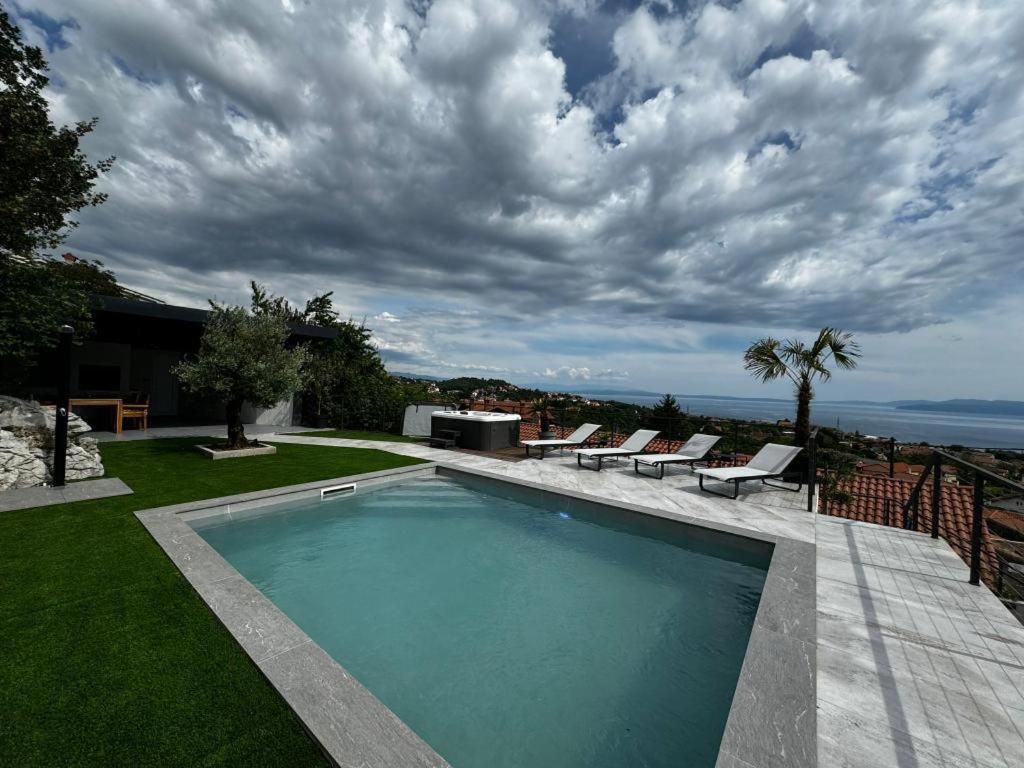 Holiday Home Fiori Кастав Экстерьер фото