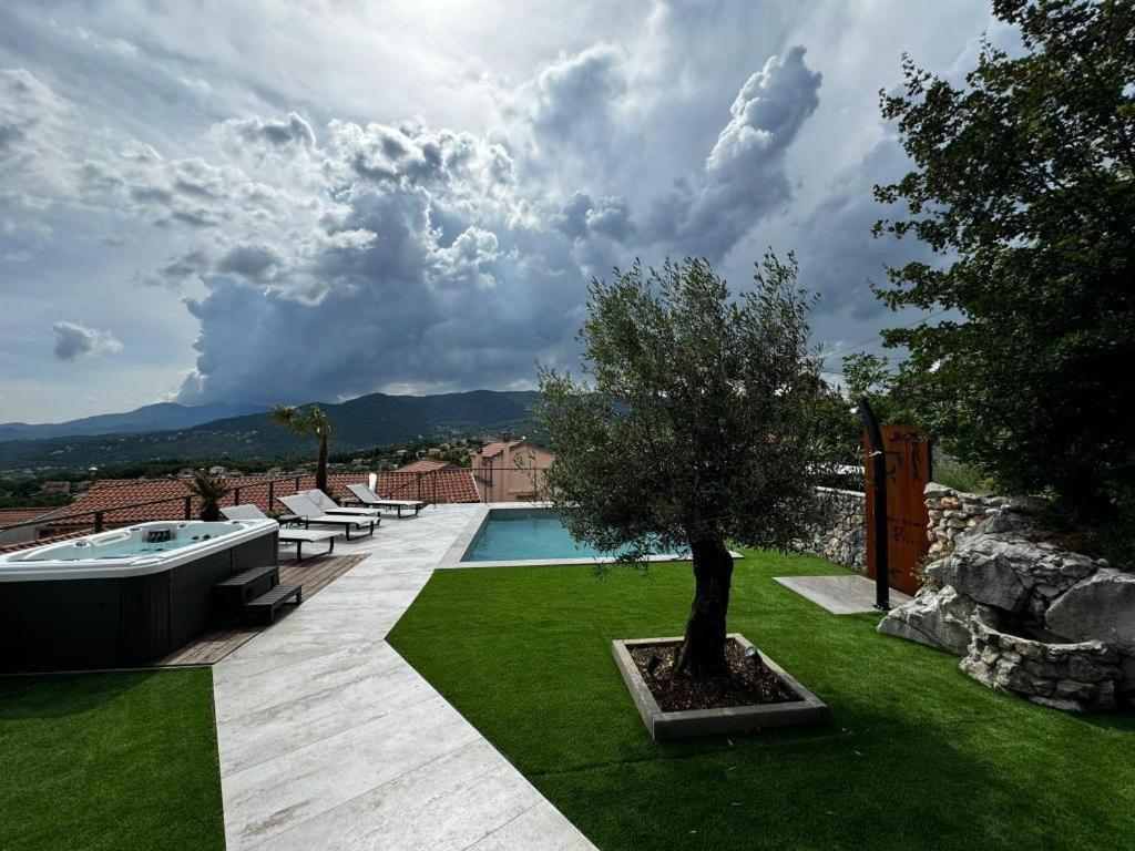 Holiday Home Fiori Кастав Экстерьер фото