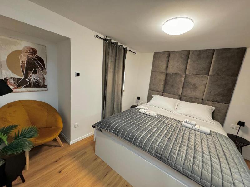 Holiday Home Fiori Кастав Экстерьер фото