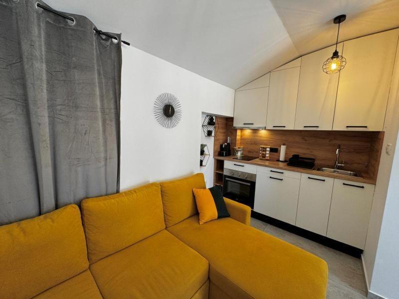 Holiday Home Fiori Кастав Экстерьер фото