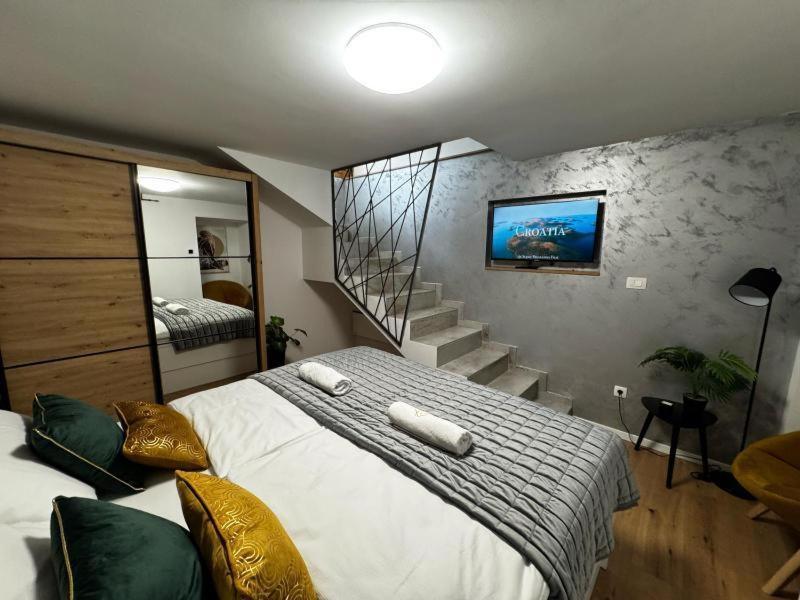 Holiday Home Fiori Кастав Экстерьер фото